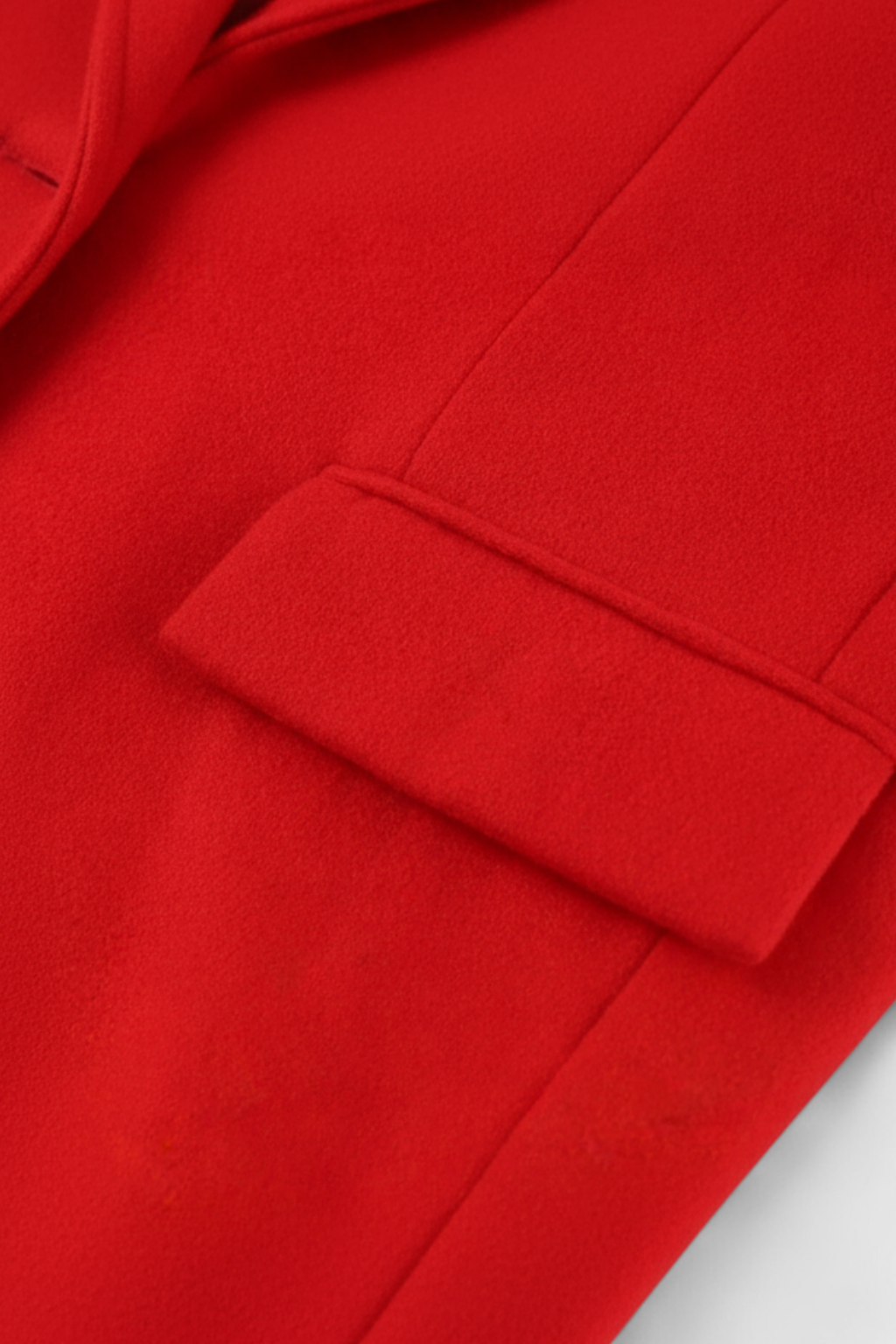 Coat : Women's Long Red Puffer Winter Coat - Warm & Stylish Outerwear in van Vanda Liamo