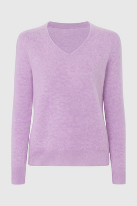 Sweater : Women's Purple V-Neck Sweater in Purple van Vanda Liamo