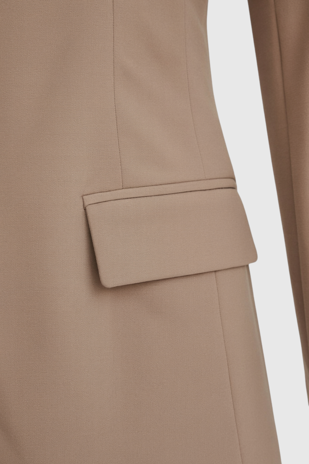 Coat : Women's Slim Fit Khaki Blazer Jacket - Lightweight & Stylish for Business Casual in van Vanda Liamo