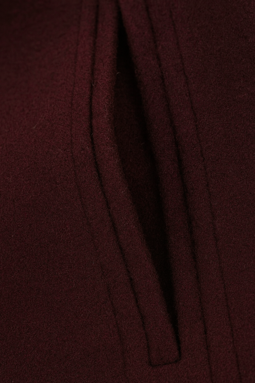 Coat : Women's Vintage Burgundy Wool Blend Winter Coat - Classic Fit in van Vanda Liamo