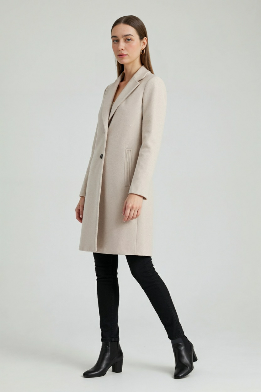 Coat : Women's Vintage Khaki Trench Coat - Classic Cotton Blend Outerwear in van Vanda Liamo