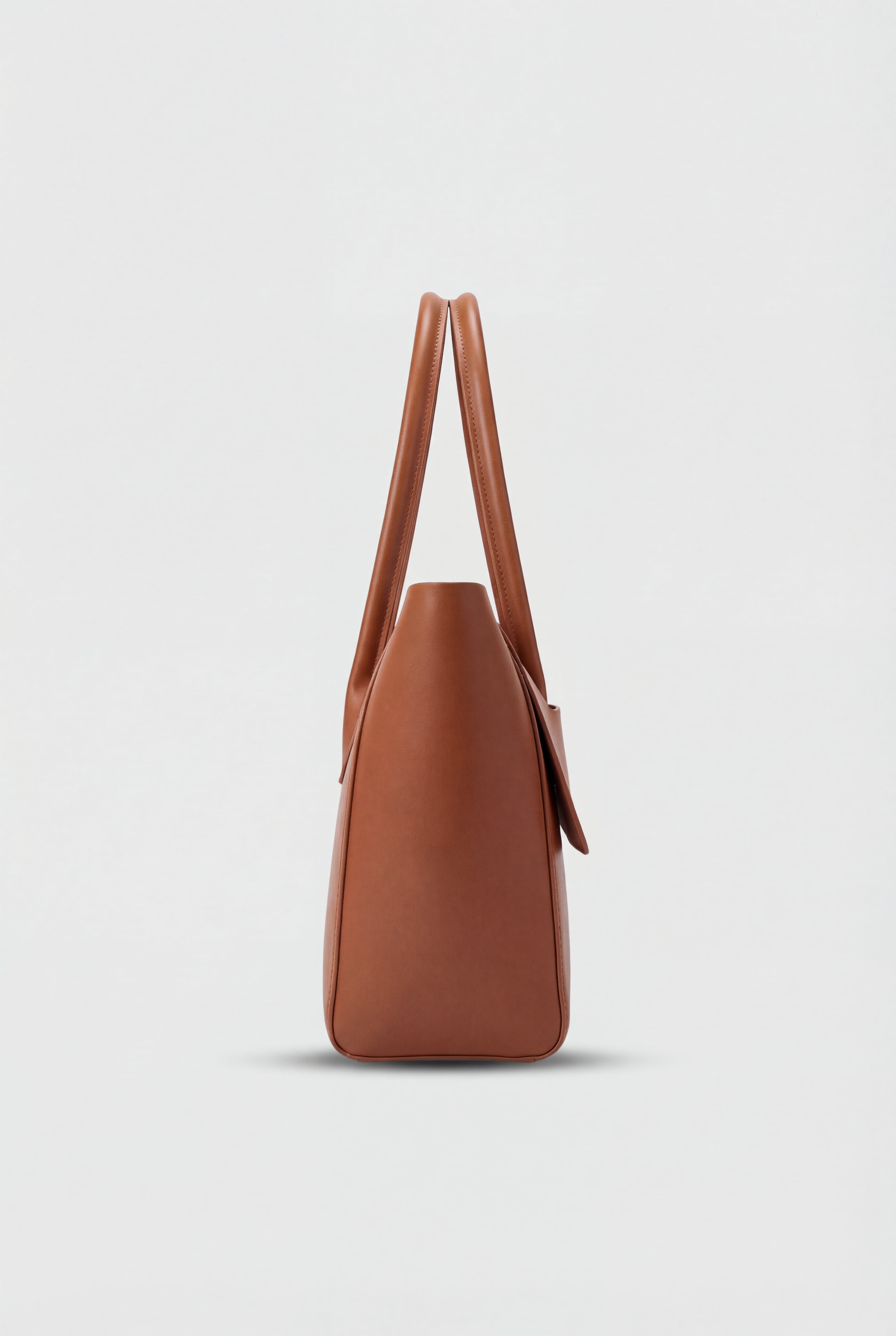 Handbags : Women's Classic Faux Leather Shoulder Bag - Retro Style Handbag with Adjustable Strap in van Vanda Liamo