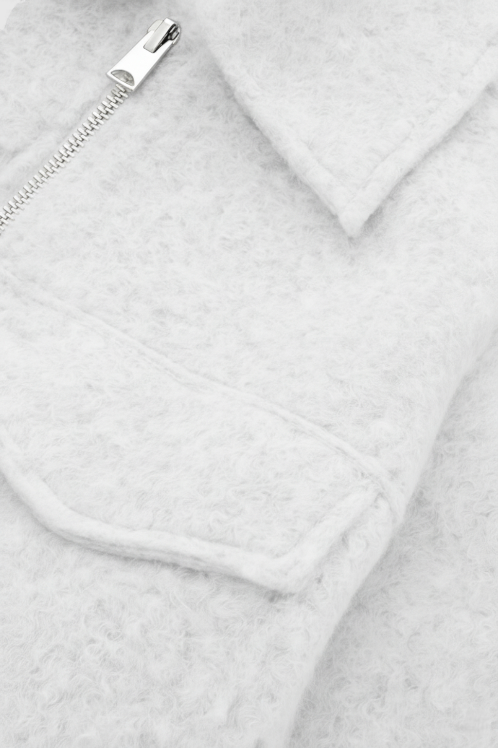 Jacket : Women's White Zip-Up Jacket in van Vanda Liamo