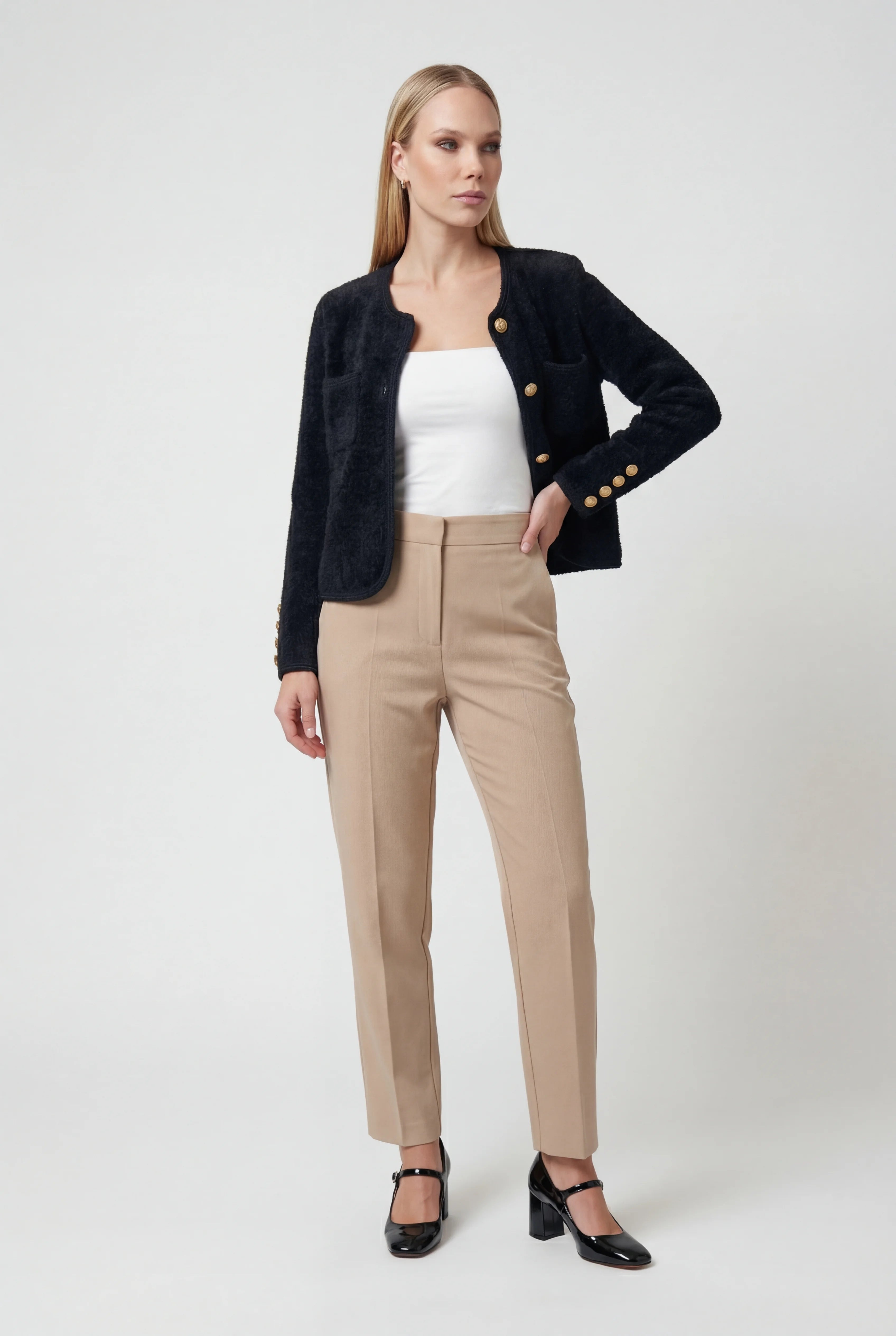 Cardigan : Women's Soft Crew Neck Black Cardigan in van Vanda Liamo