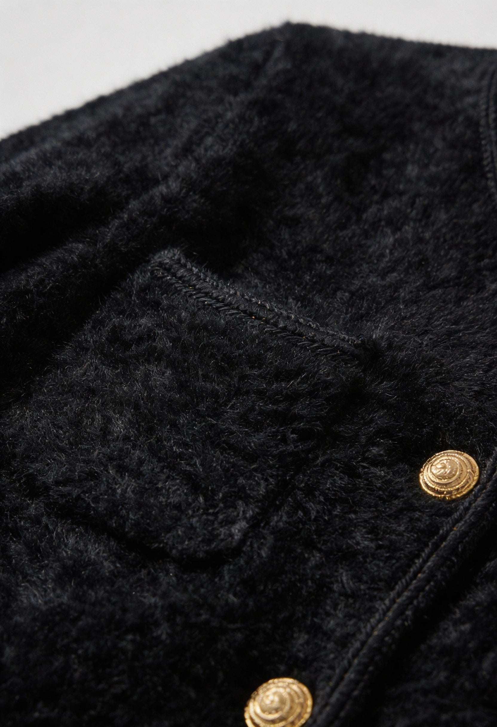 Cardigan : Women's Soft Crew Neck Black Cardigan in van Vanda Liamo