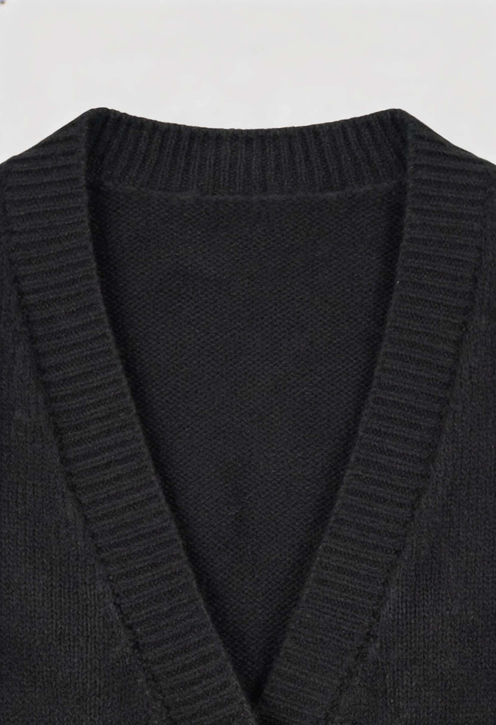 Cardigan : Women's Black V-Neck Knit Cardigan in van Vanda Liamo