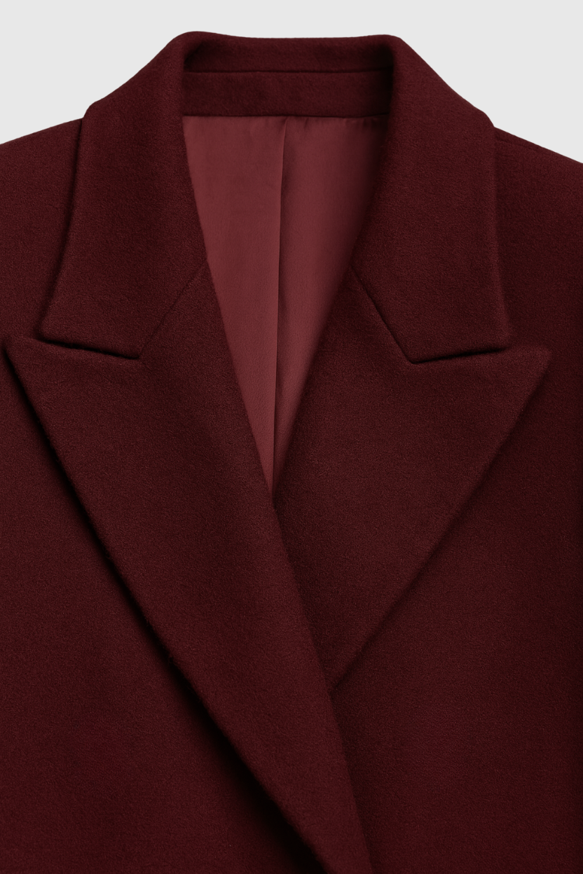Coat : Women's Burgundy Slim-Fit Wool Blend Winter Coat - Warm & Stylish in van Vanda Liamo