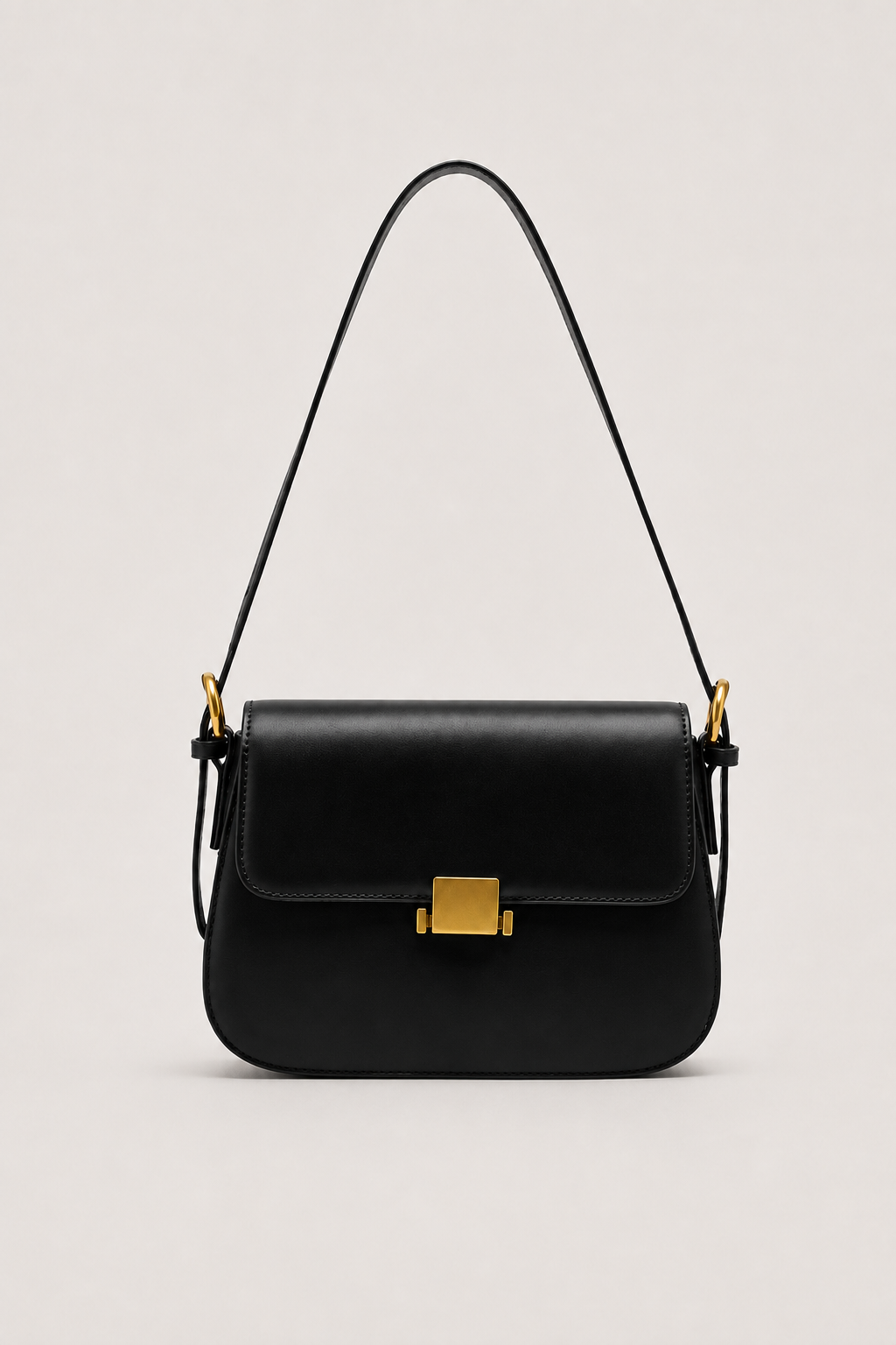 Schoudertas : Elegant Shoulder Bag with Gold Closure - Luxury Design for Every Day in Black van Vandaliamo