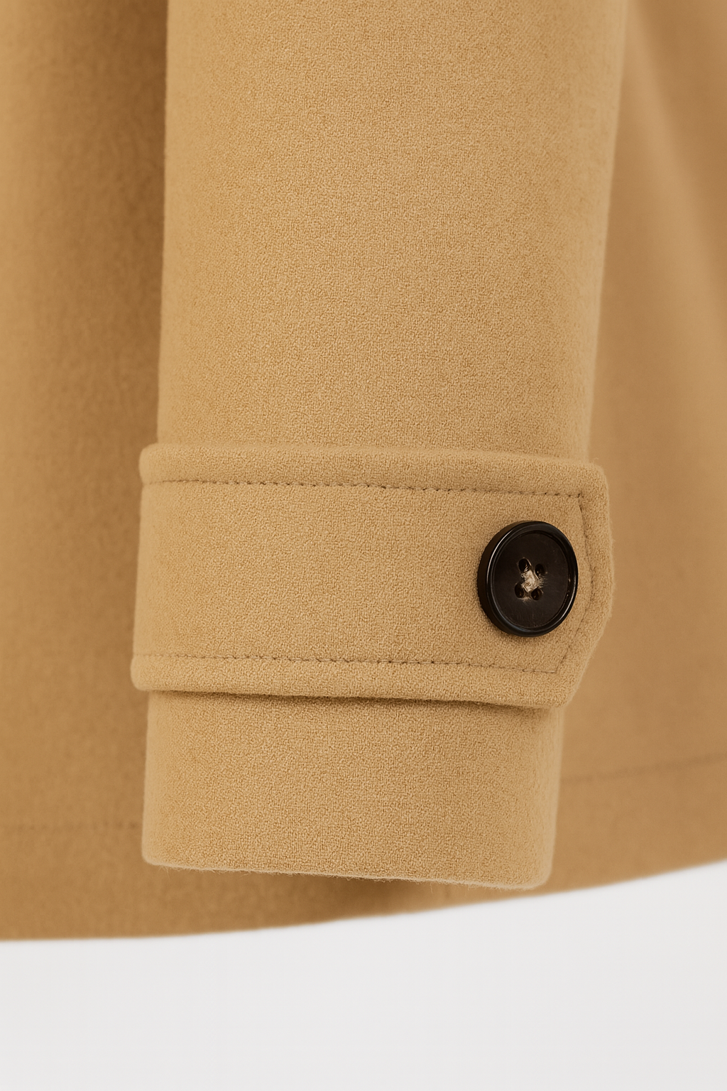 Coat : Mid-Length Khaki Winter Coat in van Vanda Liamo
