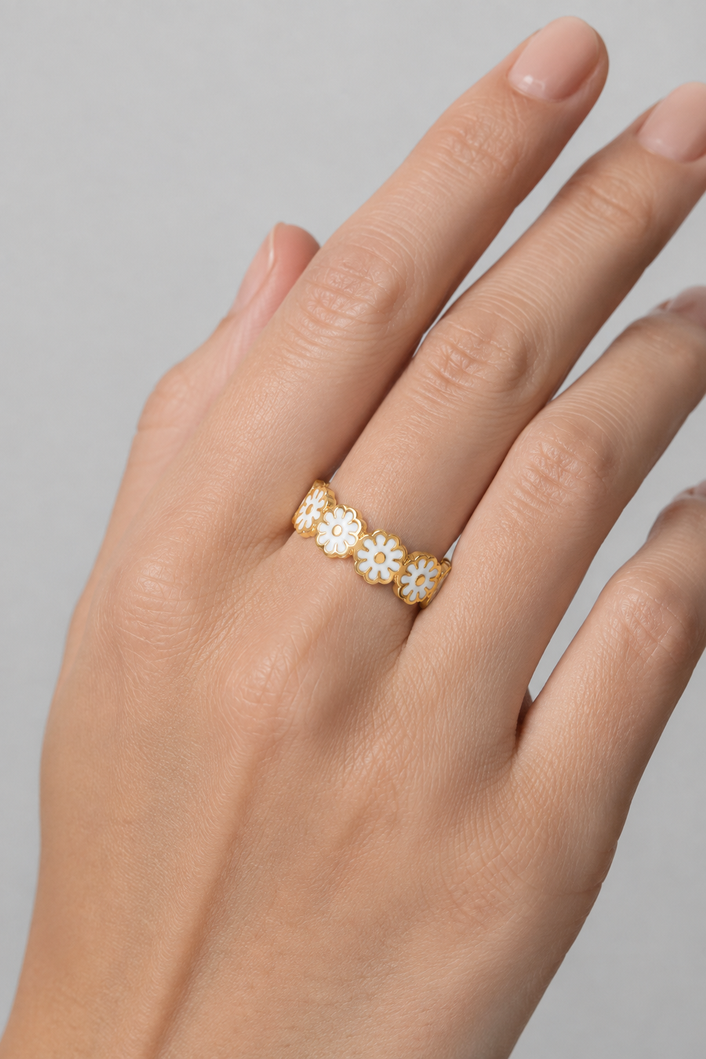 Enamel Daisy Sculpted Open Ring – Vibrant Floral Band & Playful Chic