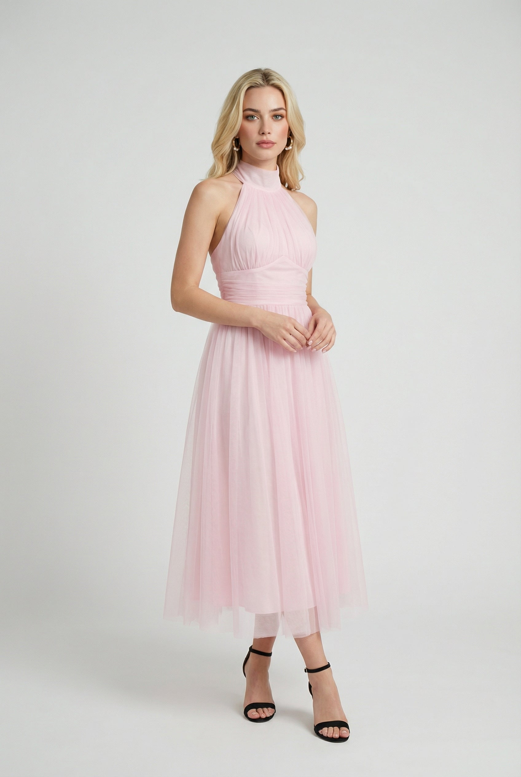 Dresses : Blush Pink Halter Midi Dress in van Vanda Liamo
