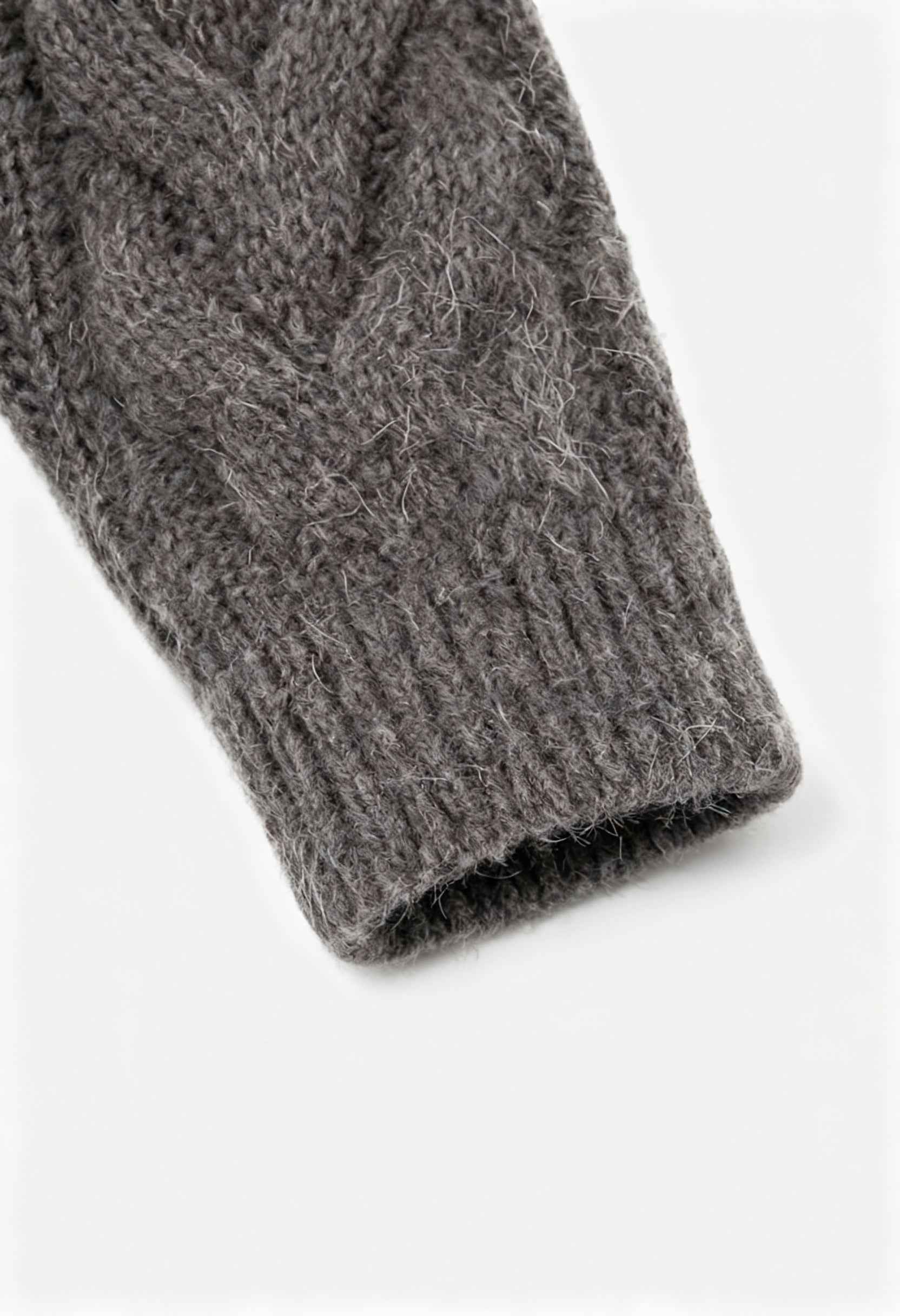 Cardigan : Women's Gray Cardigan with Zipper in van Vanda Liamo