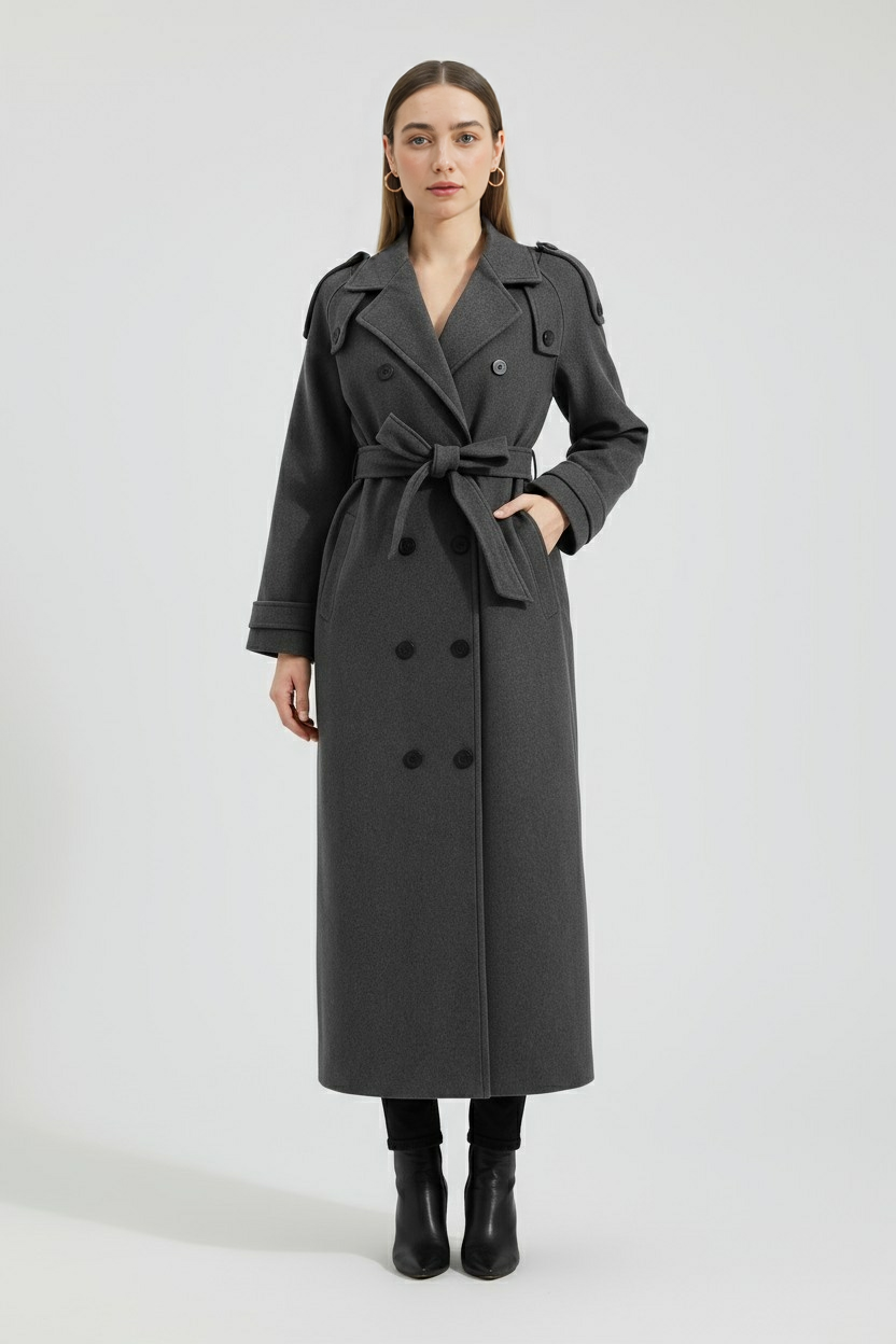 Coat : Women's Long Gray Double-Breasted Trench Coat with Belt in van Vanda Liamo