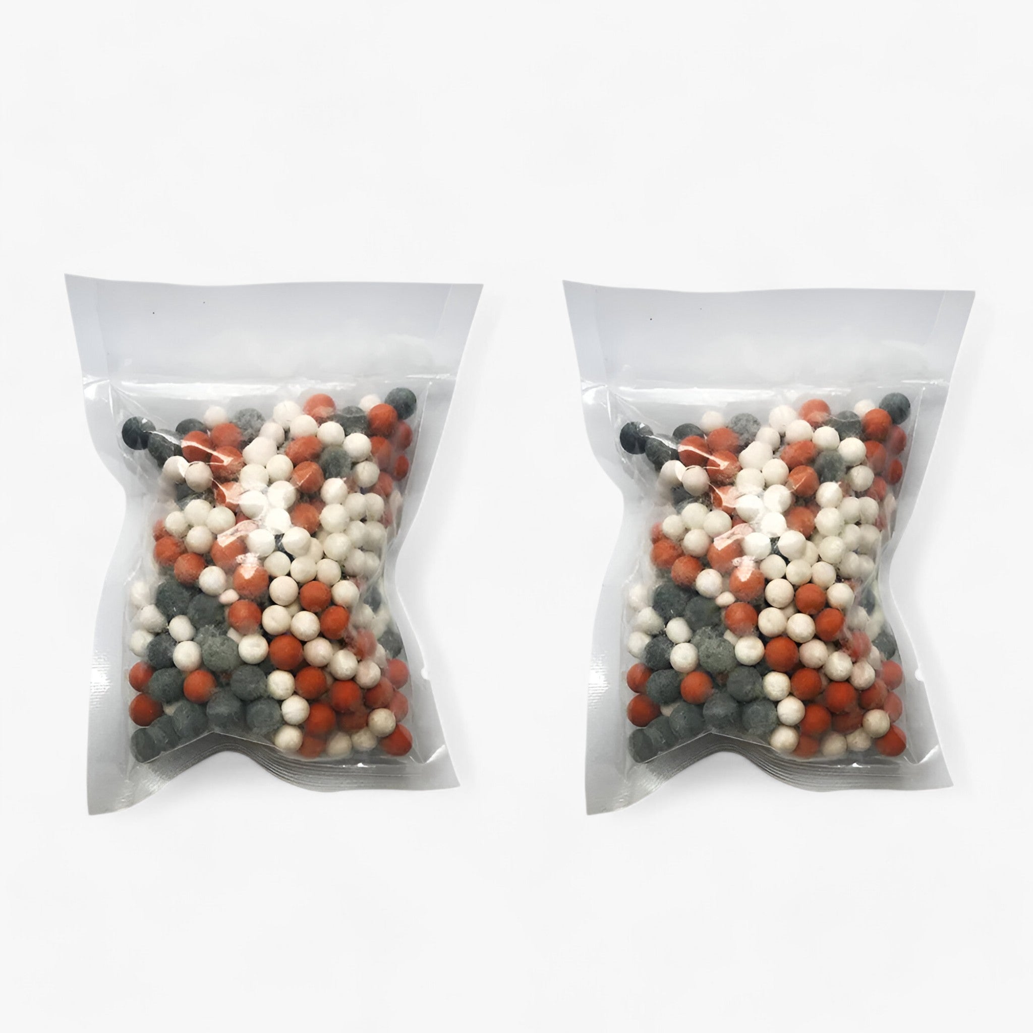 house & garden : PureFlow | High-pressure Shower Head - 3 Settings and Tourmaline Filter in 2 pcs. Filter Beads van Vandaliamo