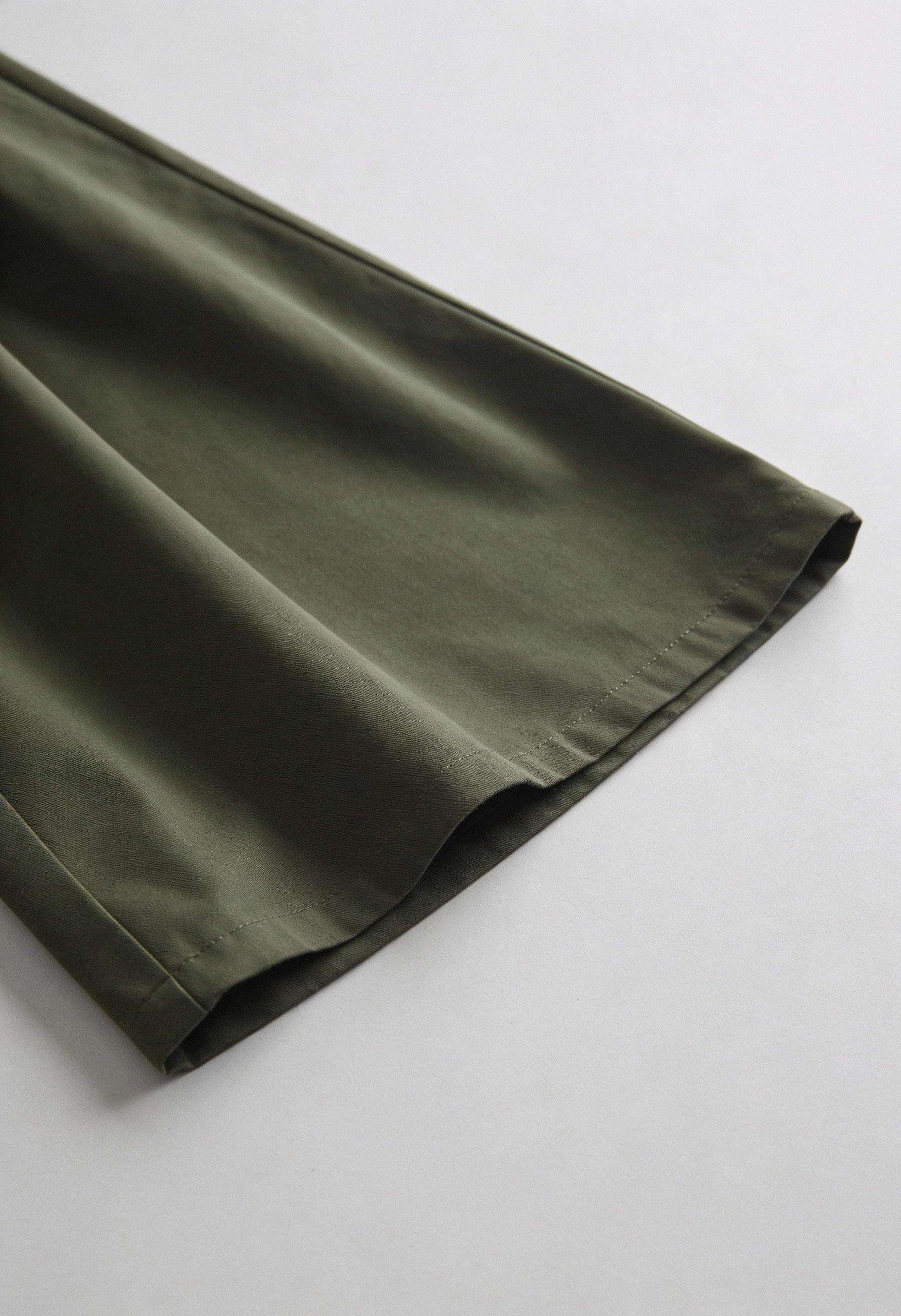 Pants : Women's High-Waisted Wide-Leg Army Green Cargo Pants in van Vanda Liamo