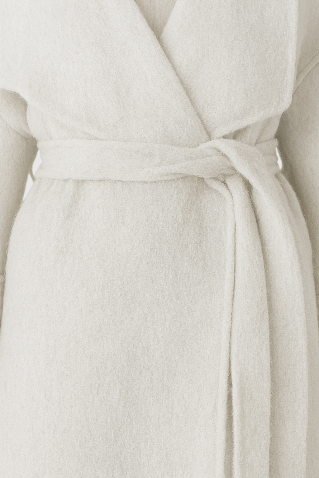 Coat : Women's Long Beige Winter Coat - Warm & Stylish Outerwear in van Vanda Liamo