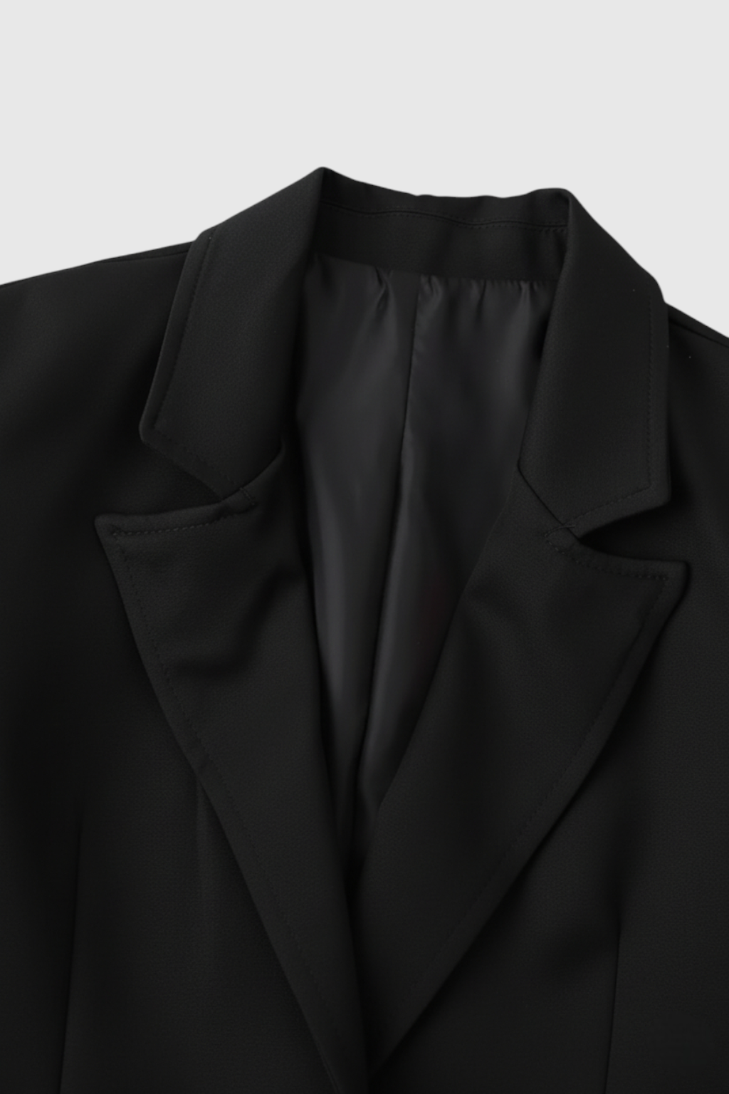 Coat : Women's Long Black Winter Coat - Warm & Stylish Outerwear in van Vanda Liamo