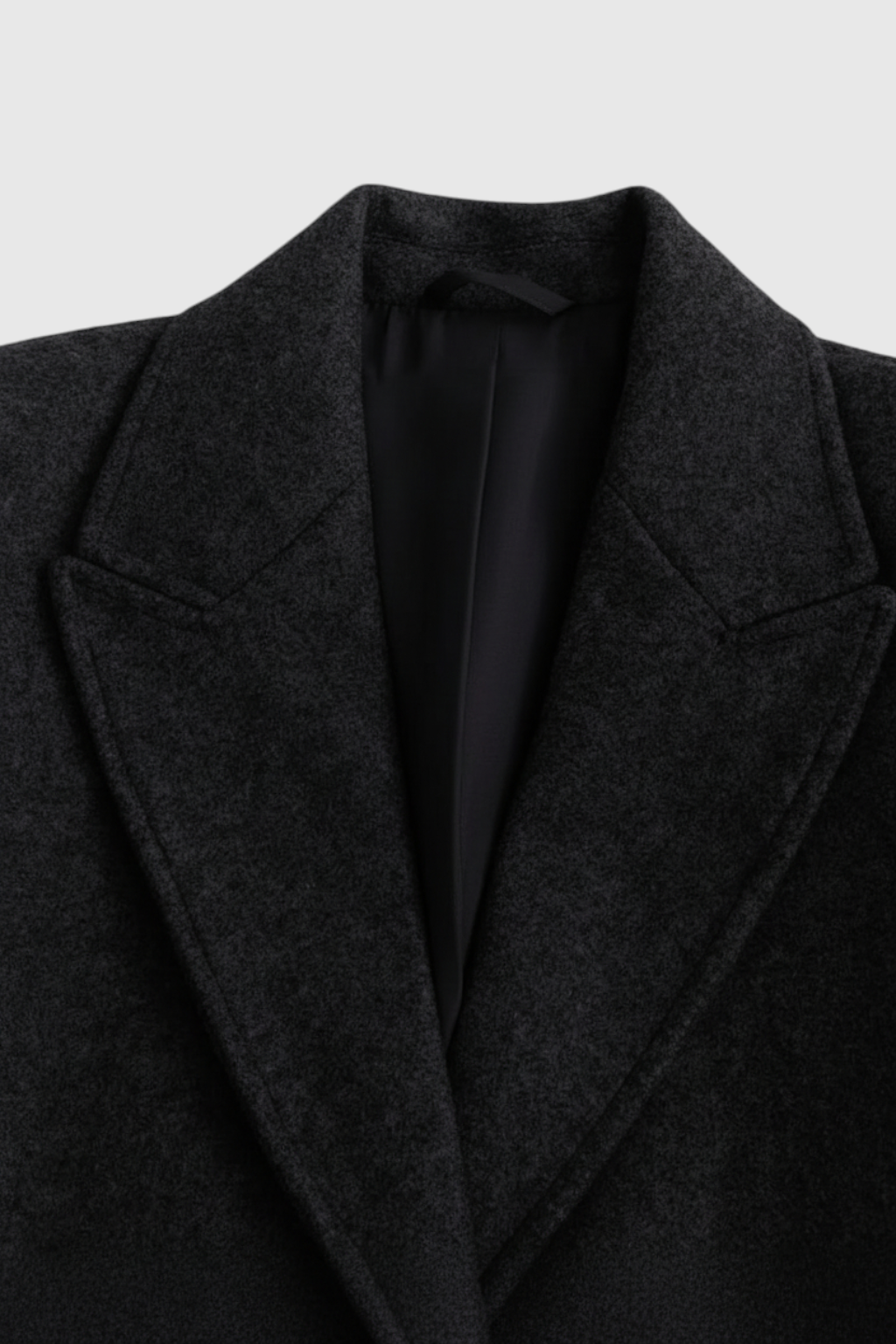 Coat : Women's Long Black Lapel Coat - Classic & Stylish Outerwear in van Vanda Liamo