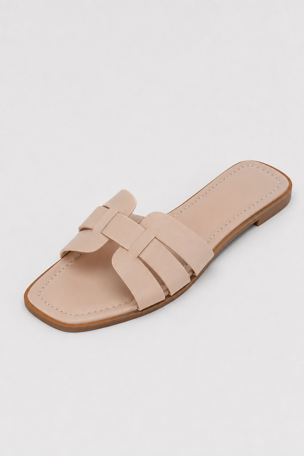 sandals : Minimalist Interlaced Strap Flat Sandals – Effortless Polish & Summer Style in Beige van Vandaliamo