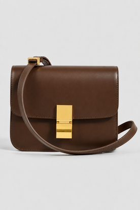 Bags : Minimalist Structured Shoulder Bag with Prominent Clasp in Brown 20X16X8 CM van Vandaliamo