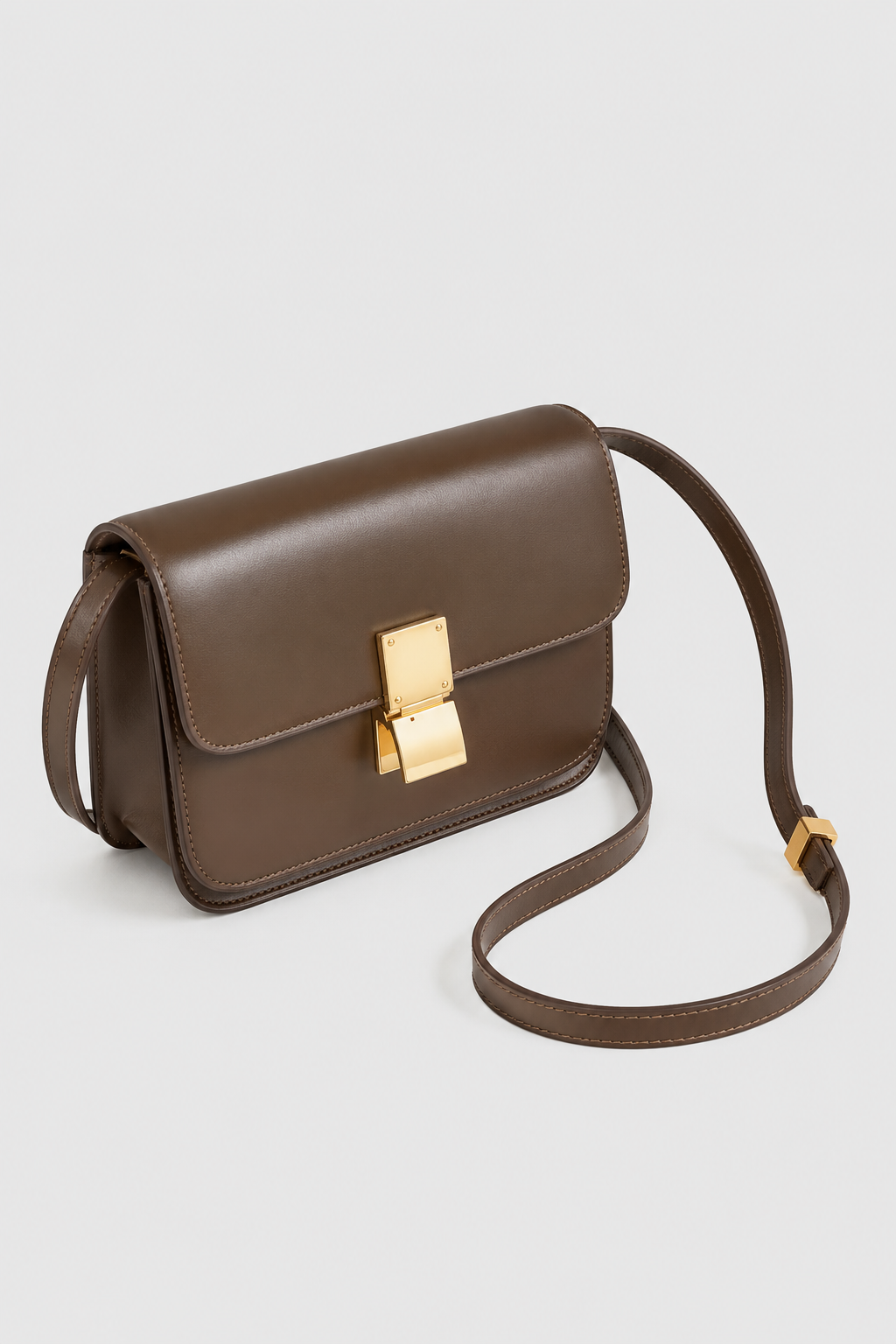 Minimalist Shoulder Bag – Structured Silhouette with Prominent Clasp