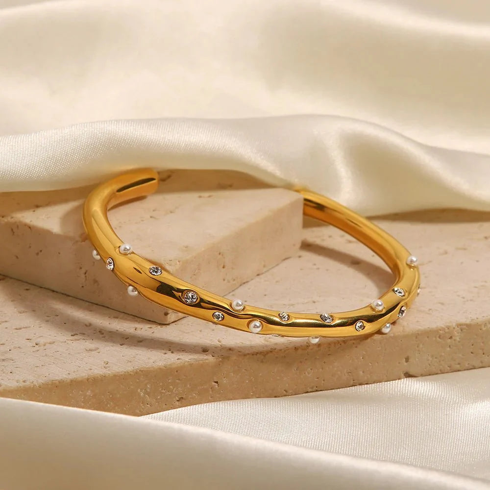 Bracelets : Barbara Gold Bangle in van Vandaliamo