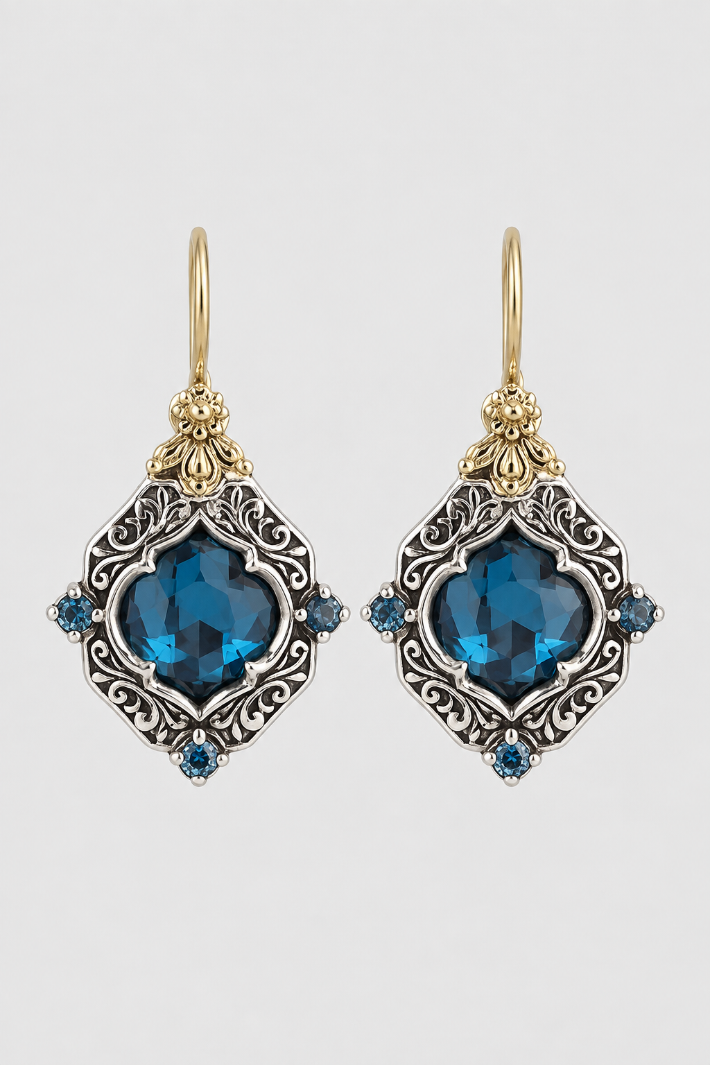 Earrings : Vintage Silver Crystal Earrings - Elegant Jewelry for Every Occasion in van Vandaliamo