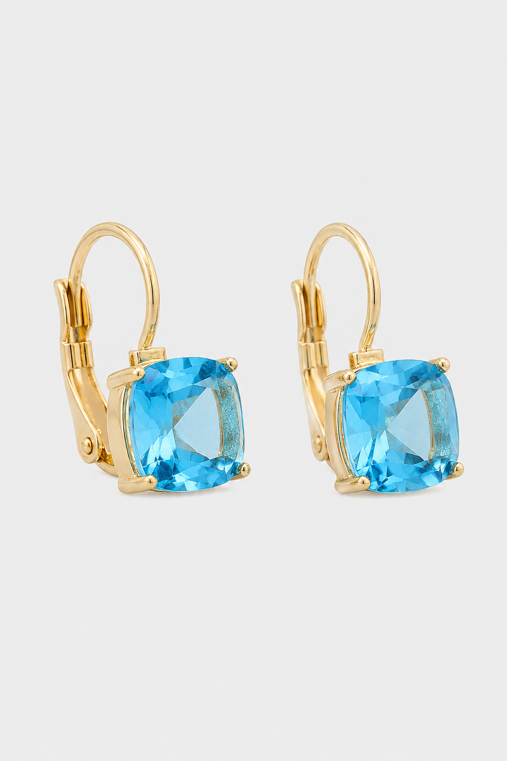 Earrings : Gold Hoop Earrings - Elegant Jewelry for Every Occasion, Lightweight and Classic Design in Light blue van Vandaliamo