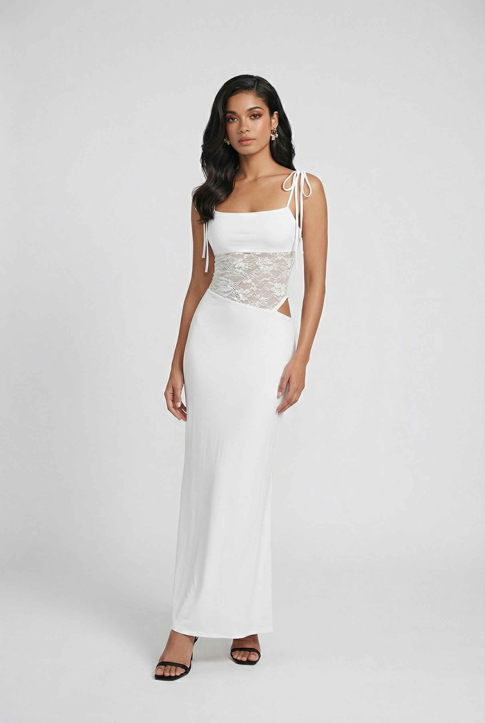 Women's Dresses : Women's Elegant Lace Evening Gown - Floor-Length Formal Party Dress in van Vanda Liamo