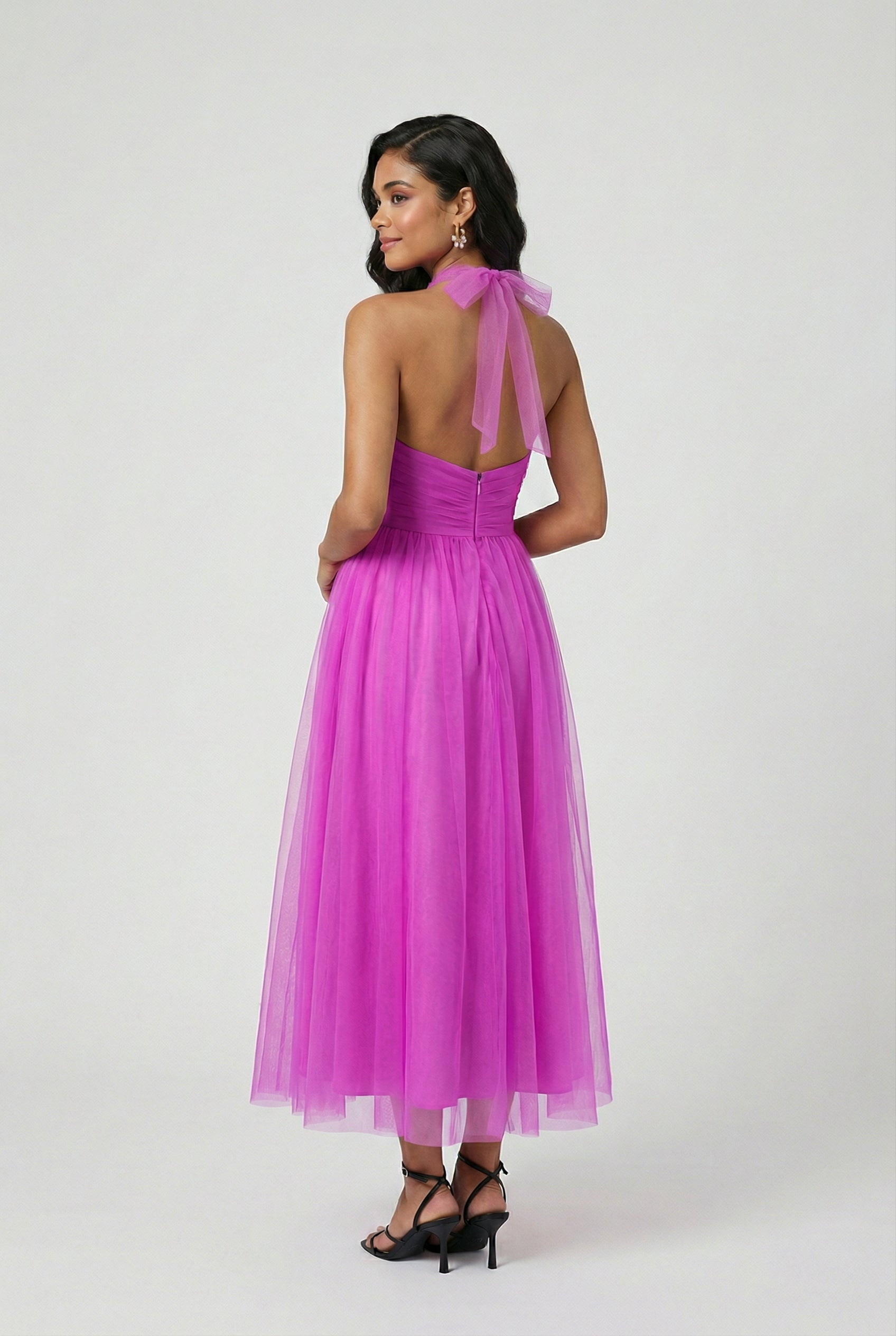 Dresses : Purple Halter Midi Dress in van Vanda Liamo