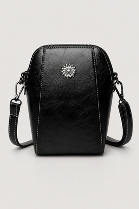 Crossbody Bag : Retro Crossbody Bag - Compact Structured Vintage-Inspired Companion in Black van Vandaliamo