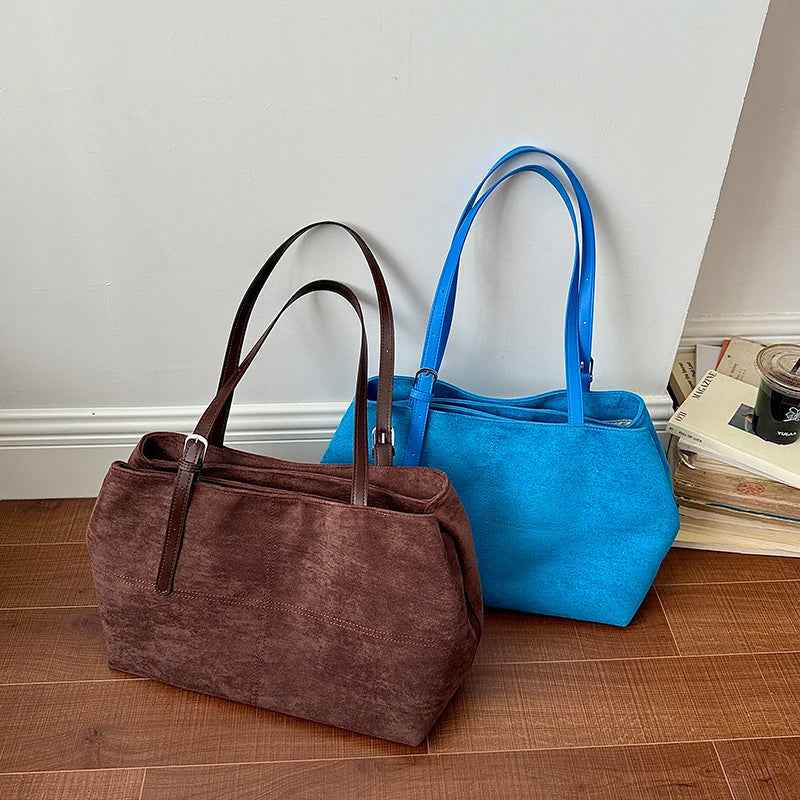 Tote Bag : Soft Suede Tote Bag – Minimalist Everyday Shoulder Bag in van Vanda Liamo