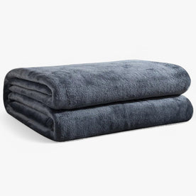 house & garden : Flannel soft blanket - Warmth and comfort for any room in Gray van Vandaliamo