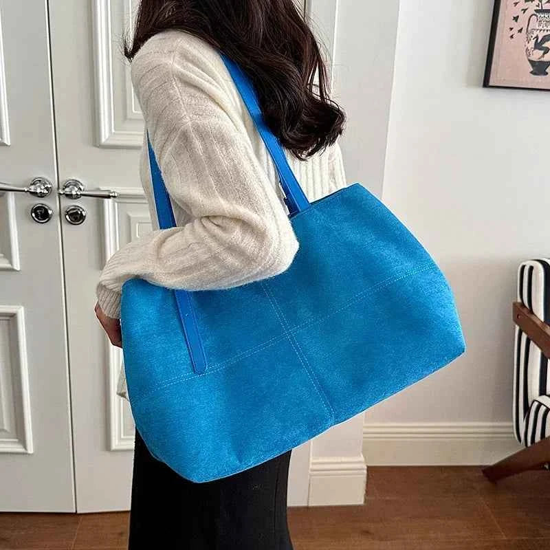 Tote Bag : Soft Suede Tote Bag – Minimalist Everyday Shoulder Bag in van Vanda Liamo