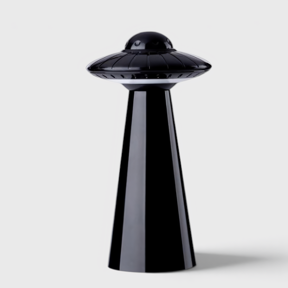 LED Table Lamp : UFO Table Lamp – Rechargeable LED Night Light in Black van Vandaliamo
