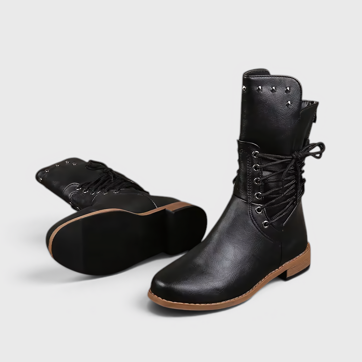 Fashion : Women's Lace-Up Boots with Block Heel and Western Details in Black van Vanda Liamo