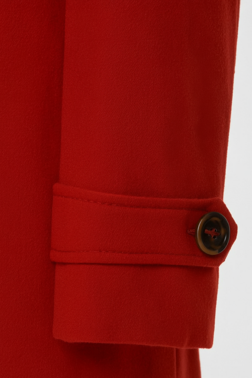 Coat : Mid-Length Red Winter Coat in van Vanda Liamo