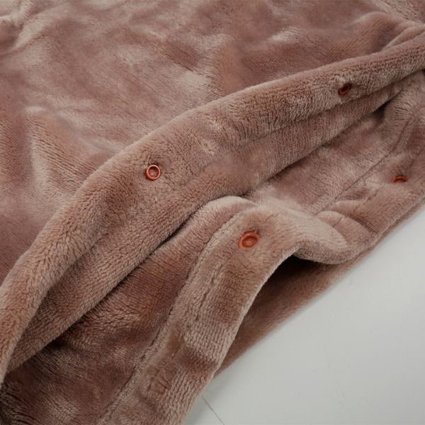 Home Decor : USB Heated Blanket with Sleeves - Wearable Warmth in van Vandaliamo