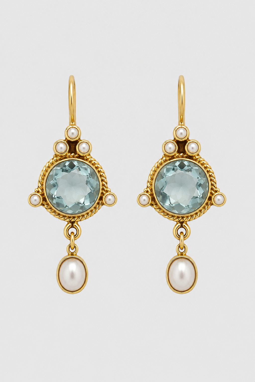 Vintage-Inspired Pearl Stud Earrings – Luminous Elegance & Timeless Style