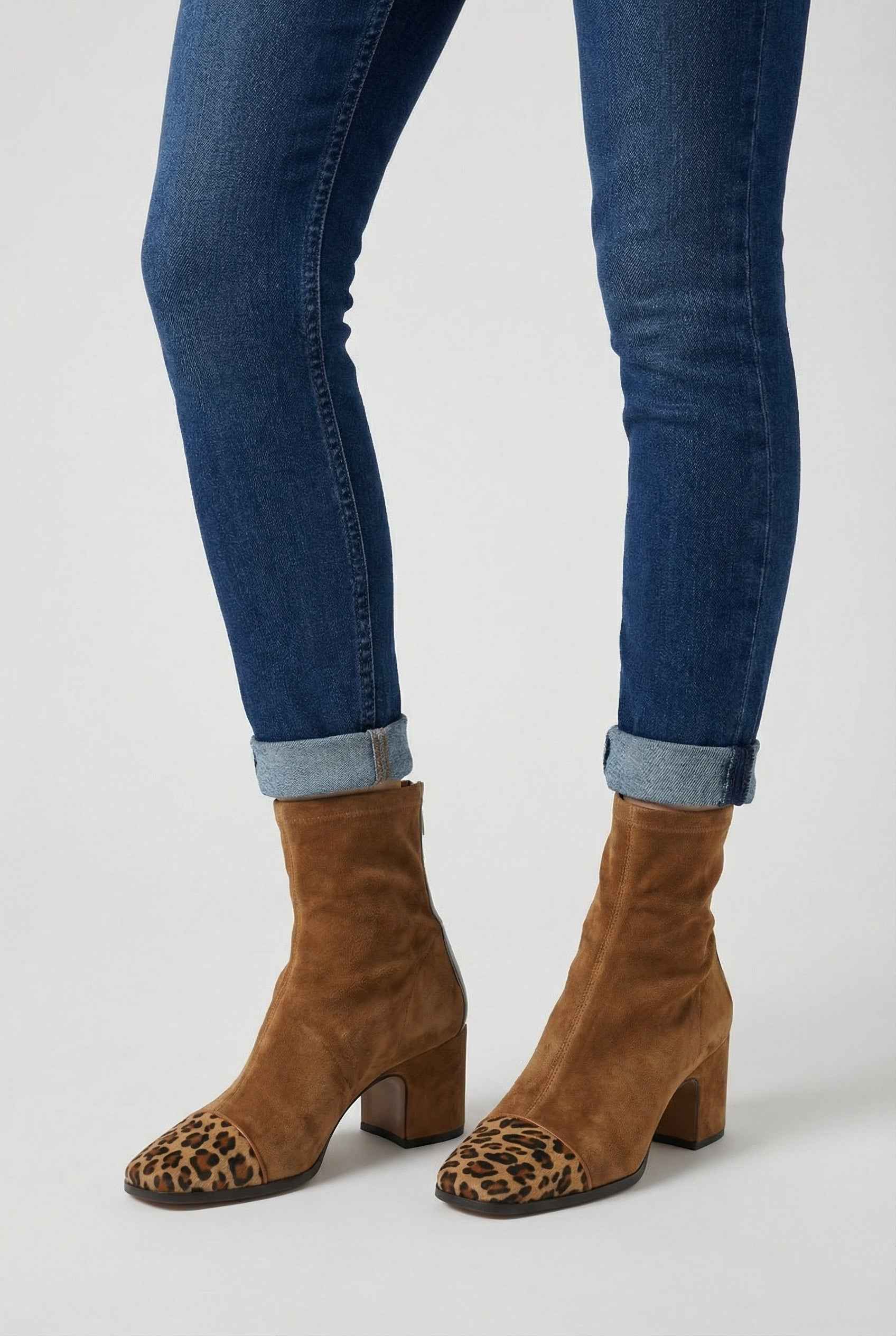 Women's Boots : Vintage-Inspired Women's Brown Mid-Calf Boots in van Vanda Liamo
