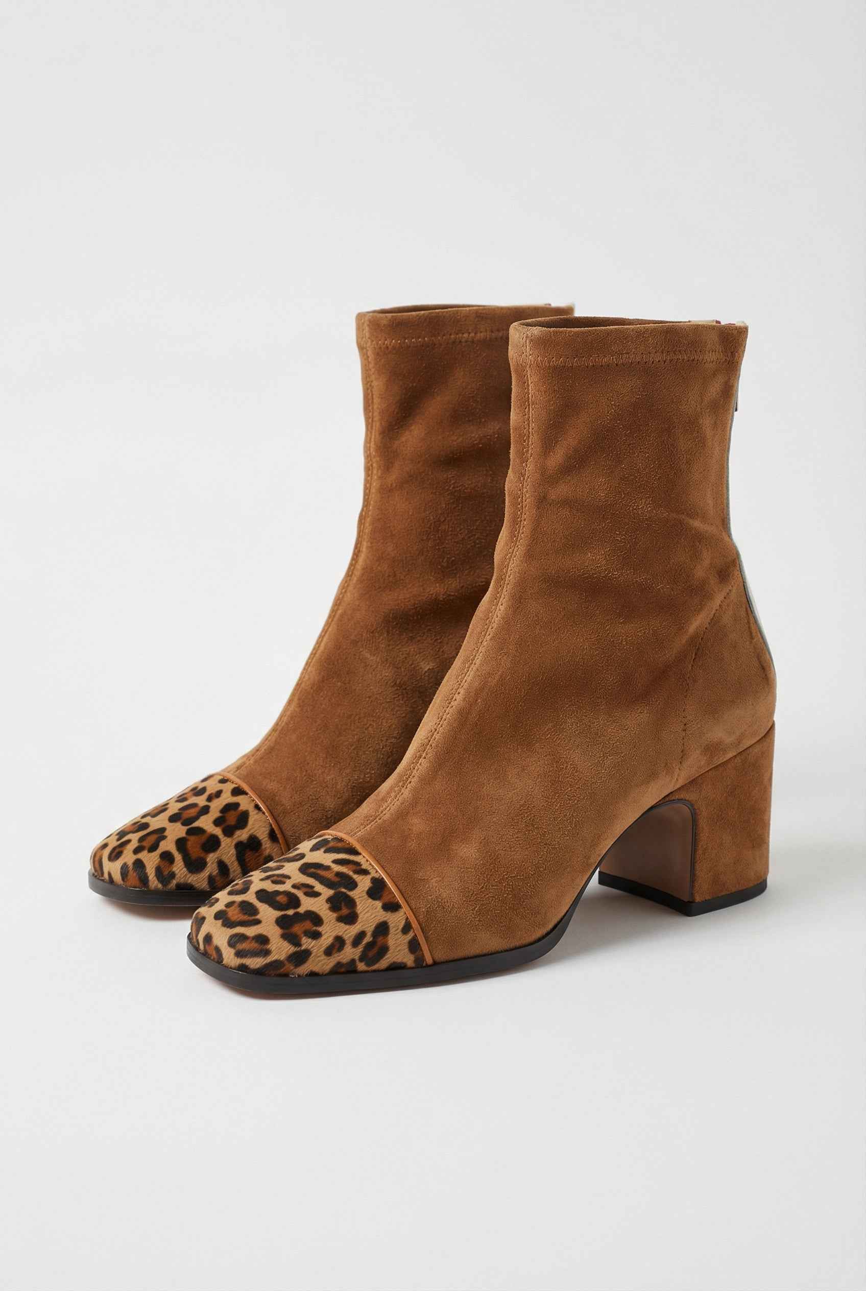 Women's Boots : Vintage-Inspired Women's Brown Mid-Calf Boots in Brown van Vanda Liamo