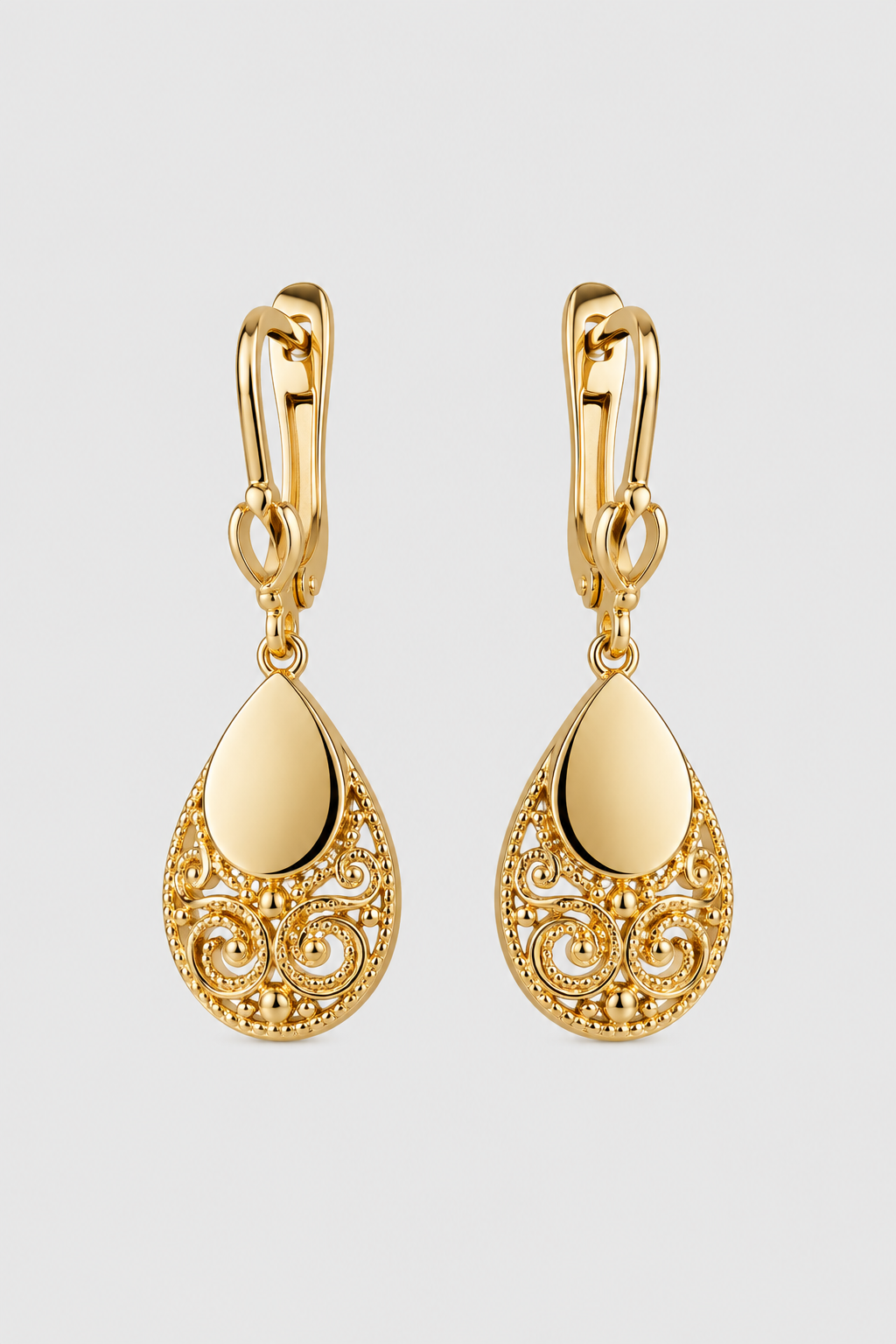 Vintage-Style Filigree Teardrop Drop Earrings – Occasion Style & Evening Elegance