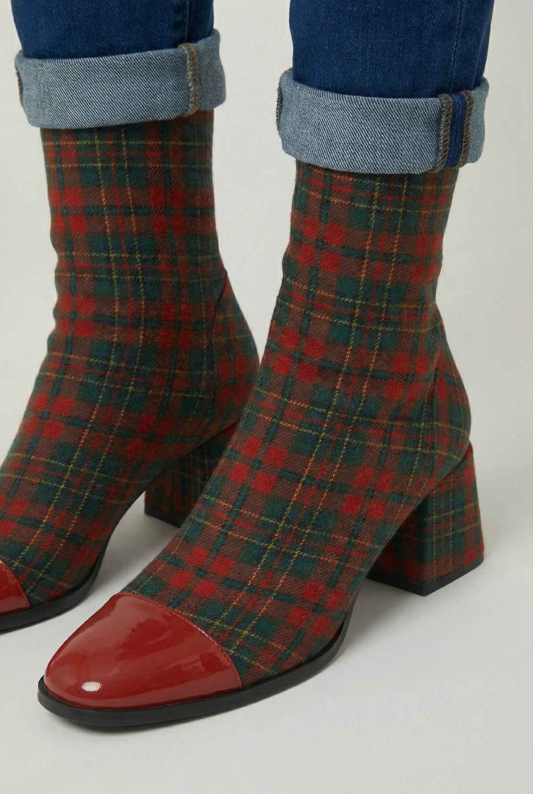 Women's Boots : Vintage Women's Mid-Calf Boots in Red & Green in van Vanda Liamo