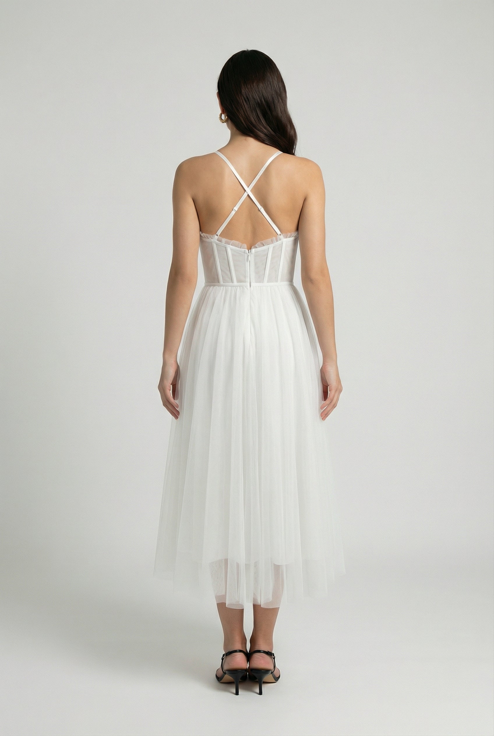 Dresses : White Sleeveless Midi Dress in van Vanda Liamo