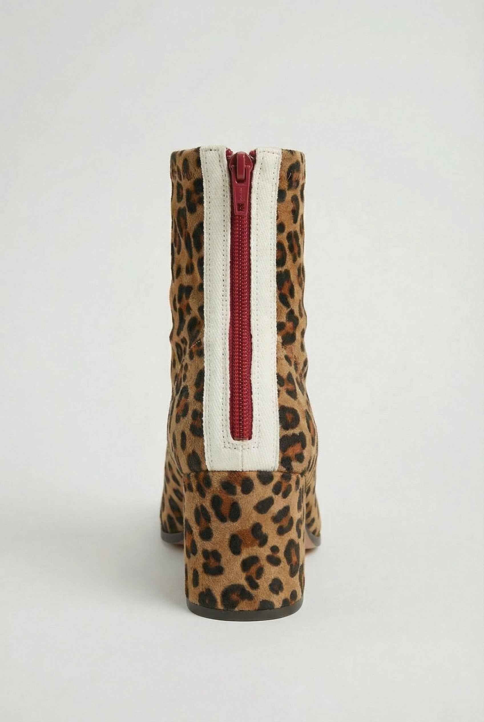 Women's Boots : Women's Leopard Print Boots with Retro Heeled Finish in van Vanda Liamo