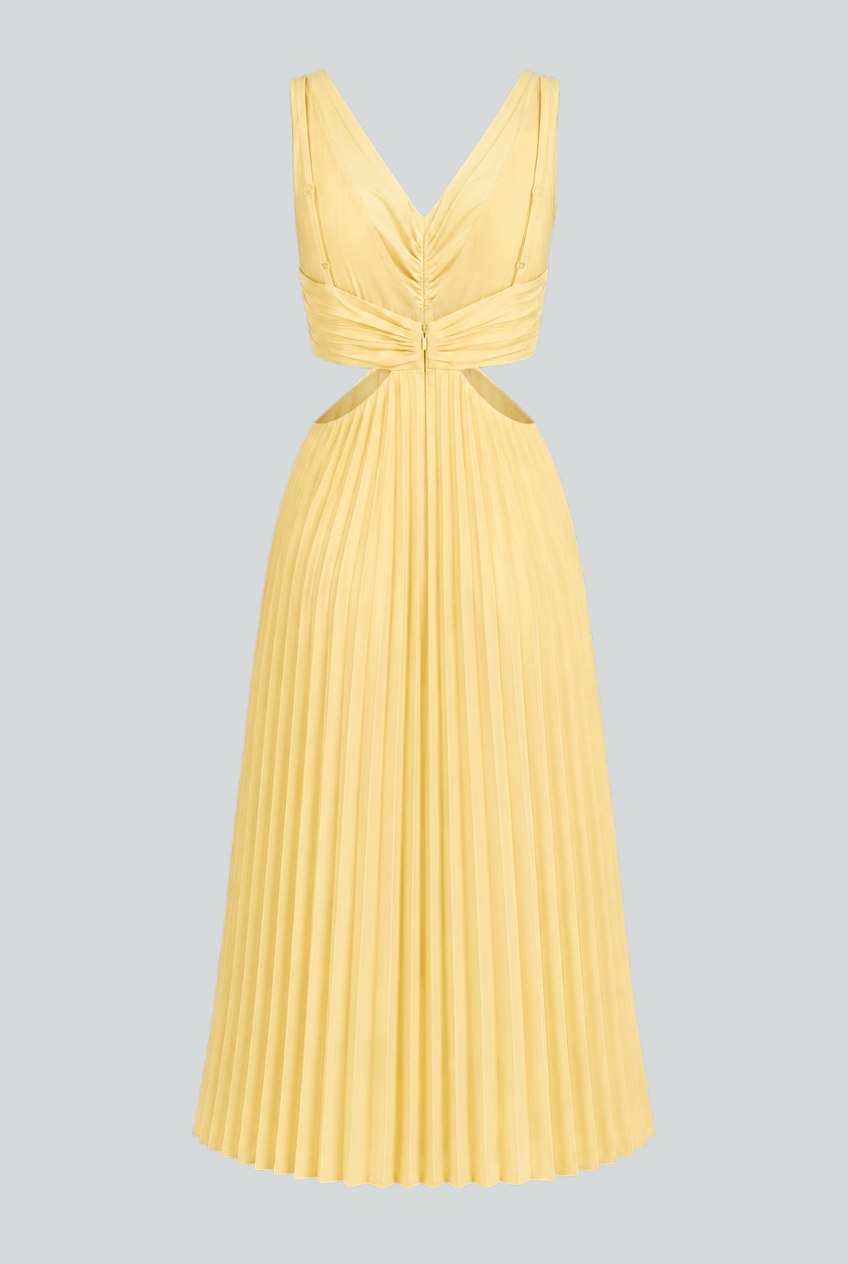 Maxi Dresses : Women’s Sunlit Pleated Dress – Flowing Elegance for Warm Days in van Vanda Liamo