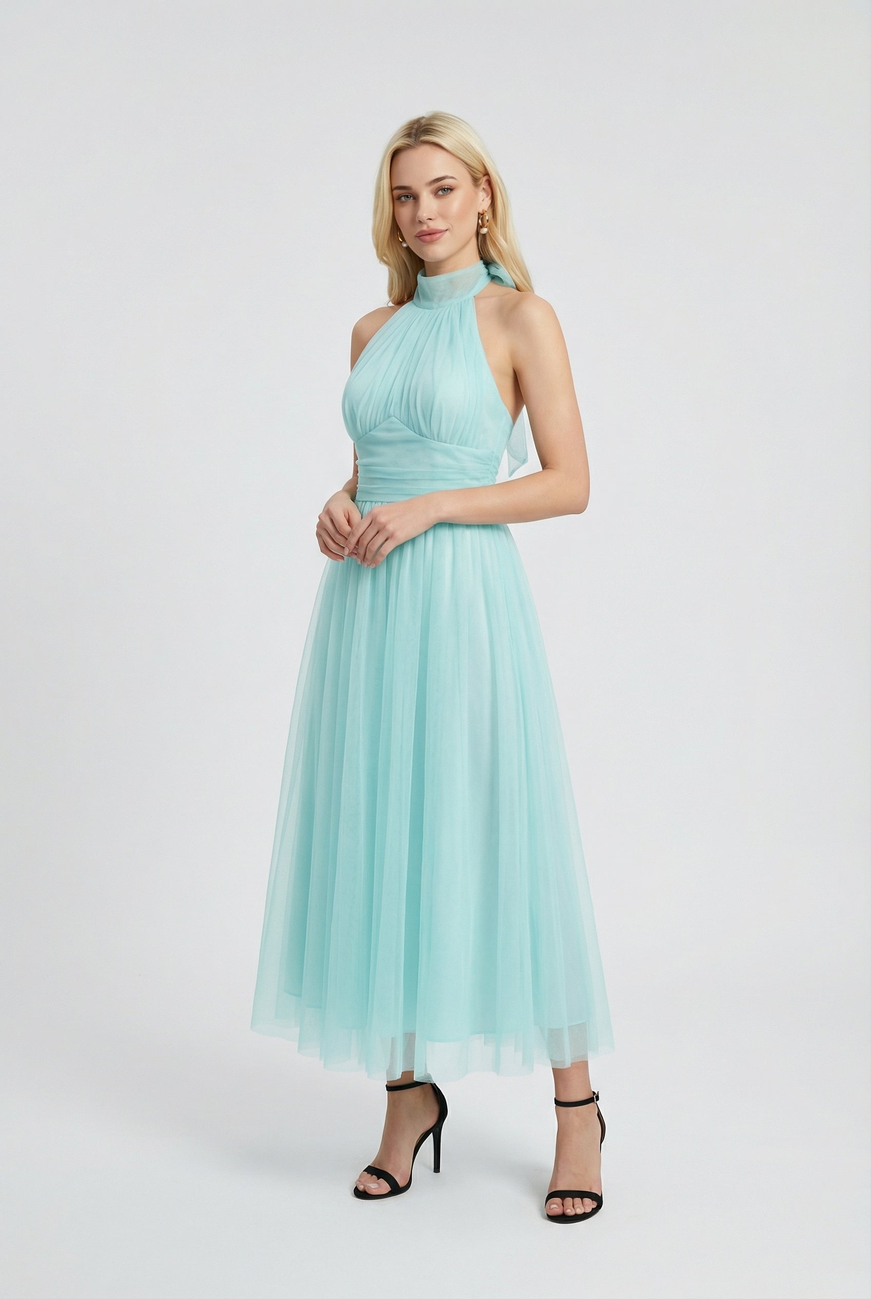Dresses : Women's Blue Halter Neck Midi Dress in van Vanda Liamo