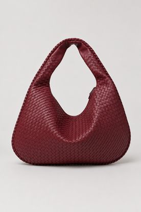 Schoudertas : Women's Braided Vegan Leather Shoulder Bag - Trendy Woven Handbag in Wine Red van Vandaliamo