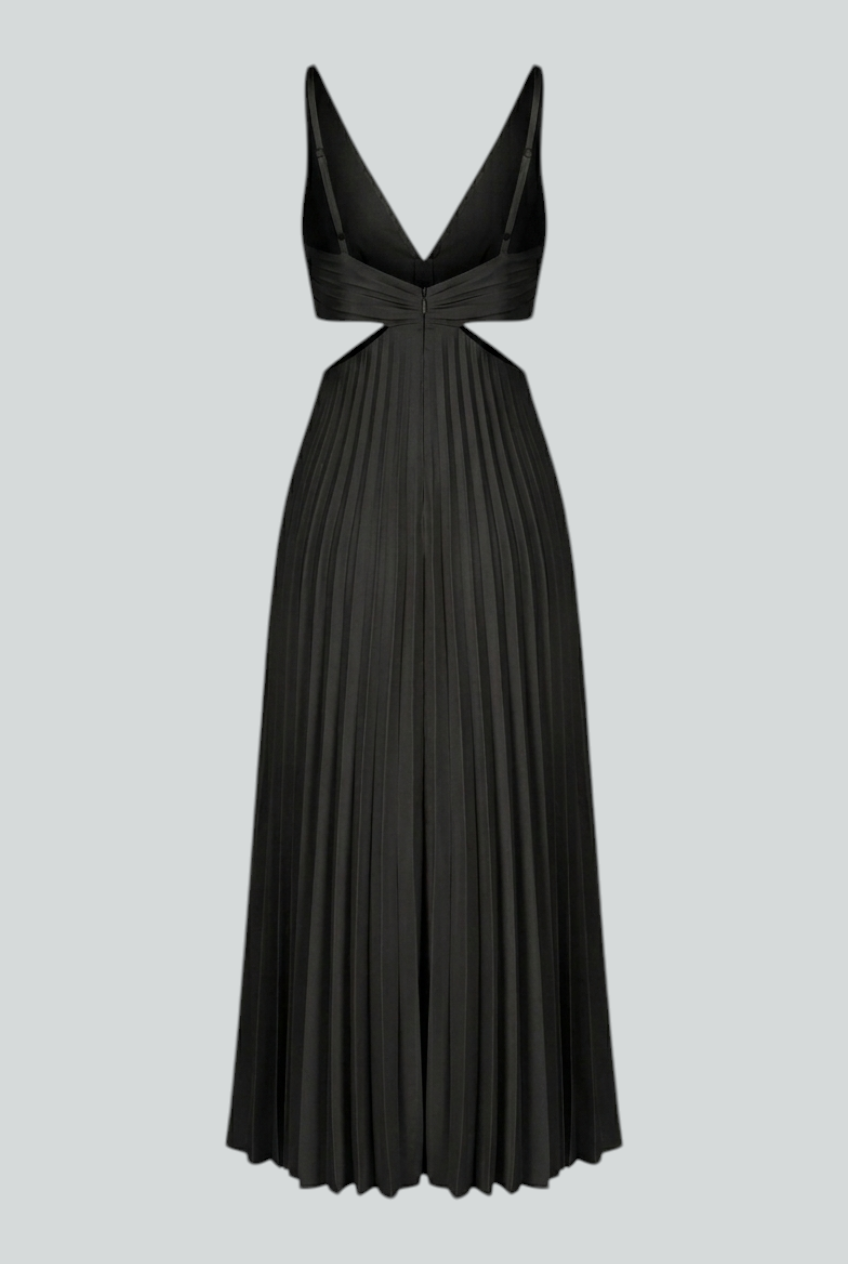 Maxi Dresses : Women’s Classic Black Pleated Dress – Timeless Elegance in Motion in van Vanda Liamo