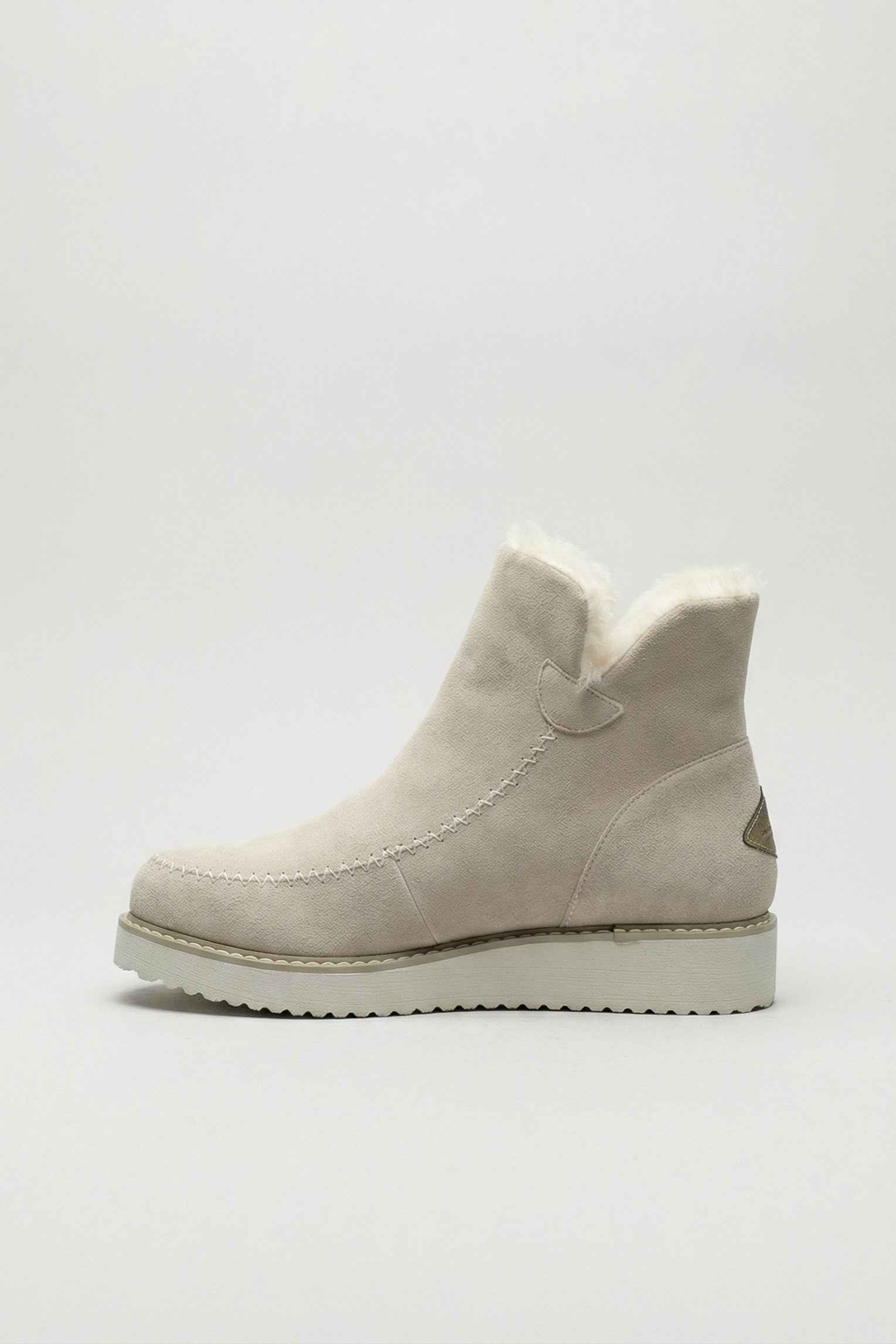 Women's Boots : Women's Beige Faux Fur Lined Winter Ankle Boots - Warm & Waterproof in van Vanda Liamo